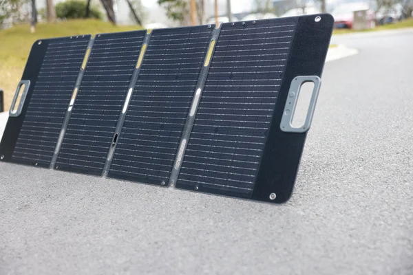 découvrez notre sélection de panneaux solaires chez leroy merlin. profitez d'une énergie renouvelable et économisez sur vos factures d'électricité tout en contribuant à la préservation de l'environnement. explorez nos produits de qualité et bénéficiez de conseils d'experts pour votre installation.