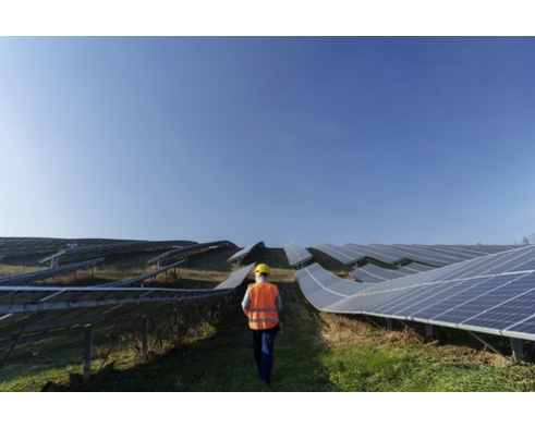 découvrez les tendances et innovations dans le secteur des panneaux photovoltaïques pour 2025. informez-vous sur les dernières technologies, les avantages écologiques et économiques, ainsi que les incitations gouvernementales pour adopter l'énergie solaire et réduire votre empreinte carbone.