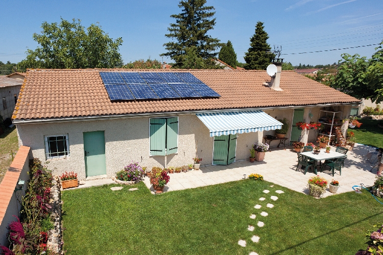 découvrez les panneaux photovoltaïques edf, une solution durable et performante pour produire votre propre électricité. profitez d'une énergie renouvelable et réduisez votre facture d'électricité tout en contribuant à la protection de l'environnement.