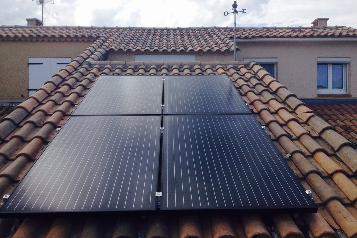 découvrez les panneaux photovoltaïques hybrides, une solution innovante alliant énergie solaire et efficacité thermique. optimisez votre production d'énergie tout en réduisant vos factures et l'empreinte carbone. explorez les avantages, les applications et le fonctionnement de cette technologie durable.