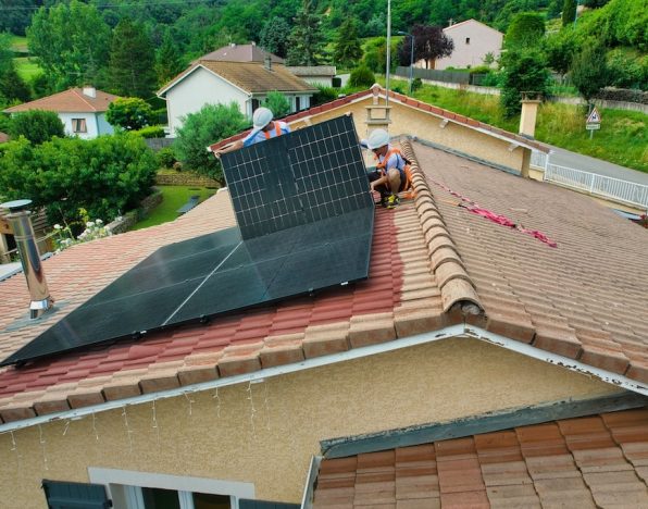 découvrez les dernières innovations et tendances des panneaux solaires en 2025. optimisez votre consommation d'énergie tout en préservant l'environnement grâce aux solutions photovoltaïques adaptées à vos besoins. informez-vous sur les avantages, les subventions disponibles et comment intégrer ces technologies durables dans votre quotidien.
