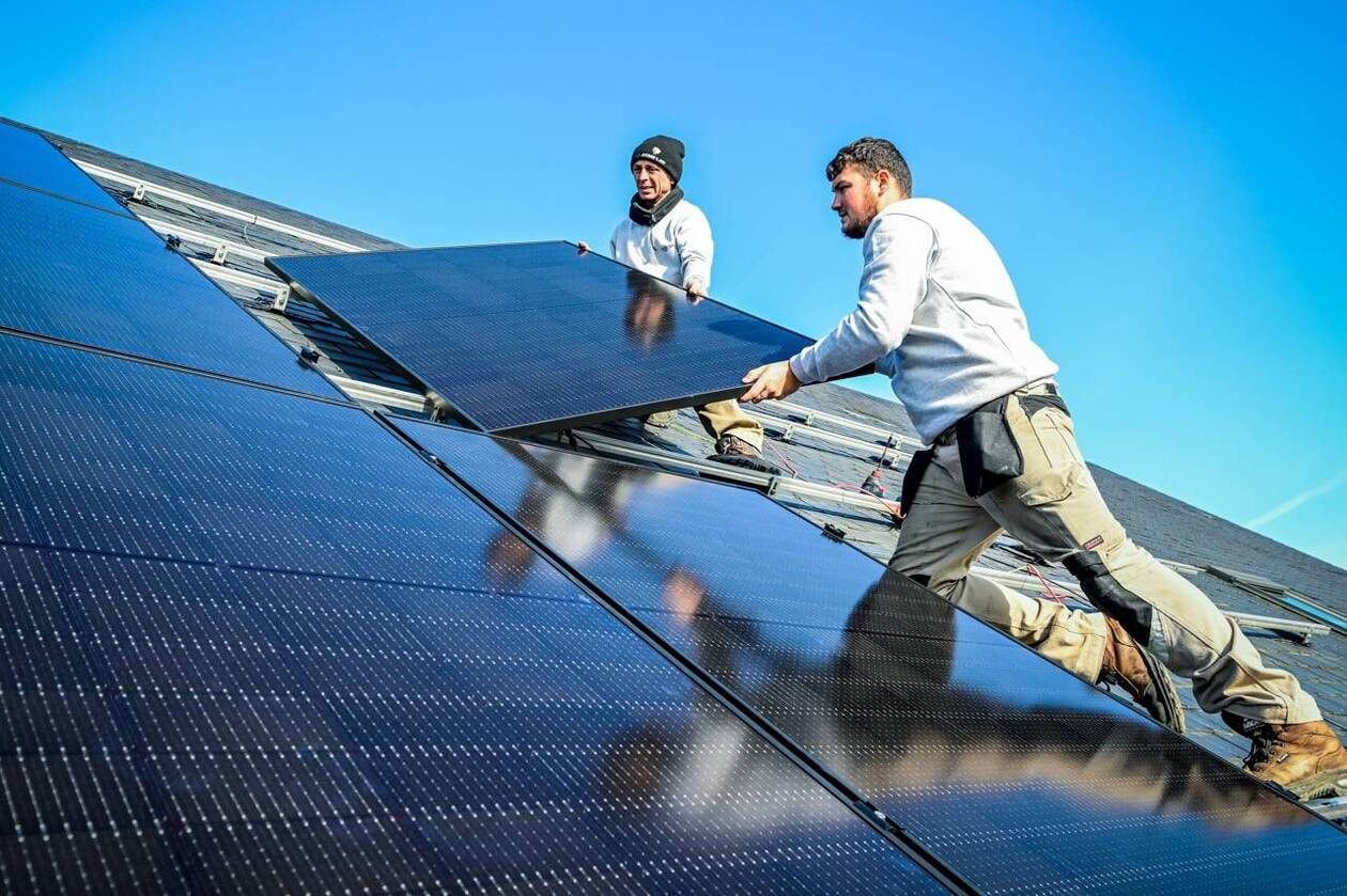 découvrez les avantages des panneaux solaires pour votre maison ou votre entreprise. optimizez votre consommation d'énergie, réduisez votre empreinte carbone et réalisez des économies sur vos factures d'électricité grâce à des solutions solaires efficaces et durables.