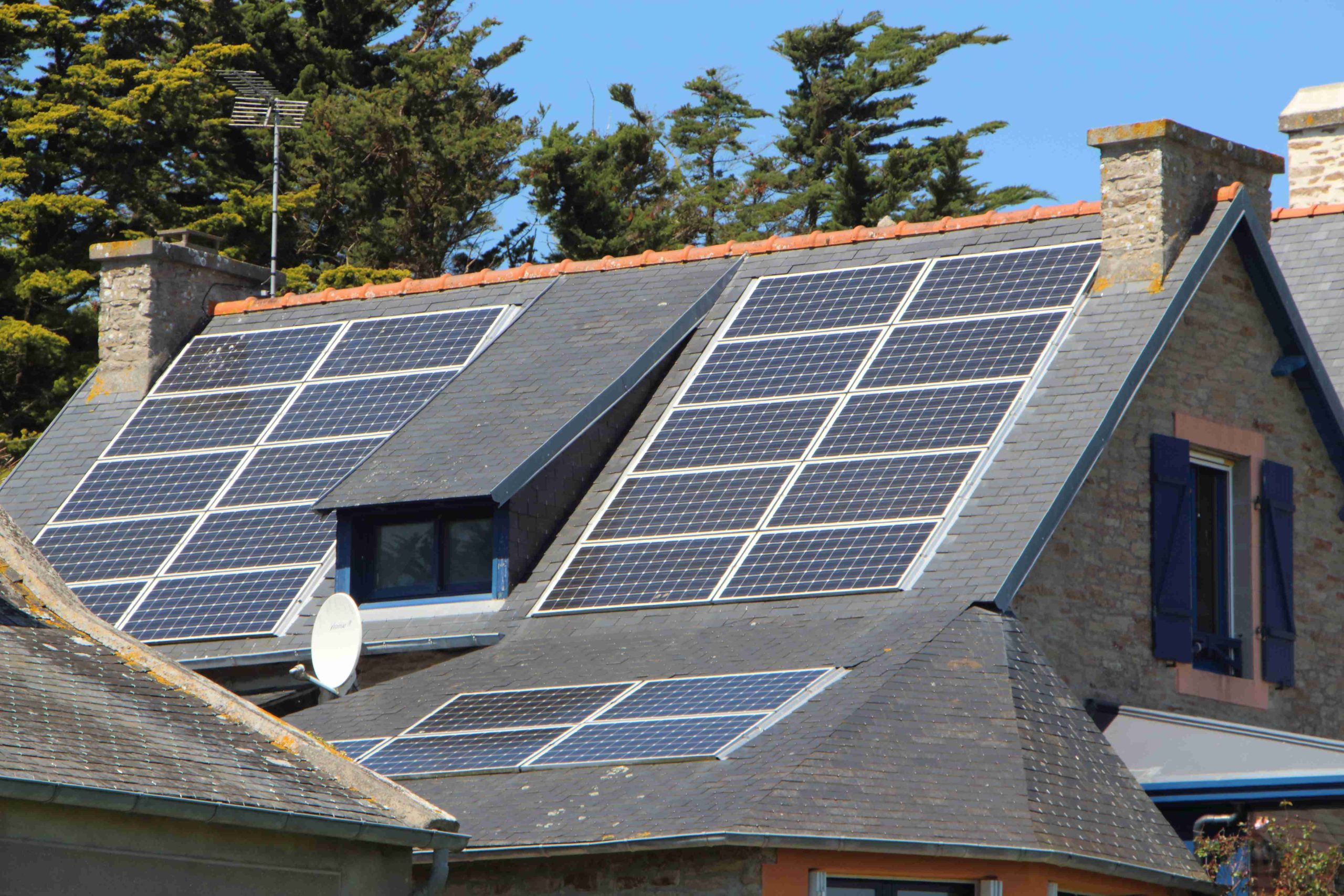 découvrez nos panneaux solaires abordables qui allient efficacité et économies. profitez d'une énergie renouvelable à prix réduit pour réduire vos factures d'électricité tout en préservant l'environnement.