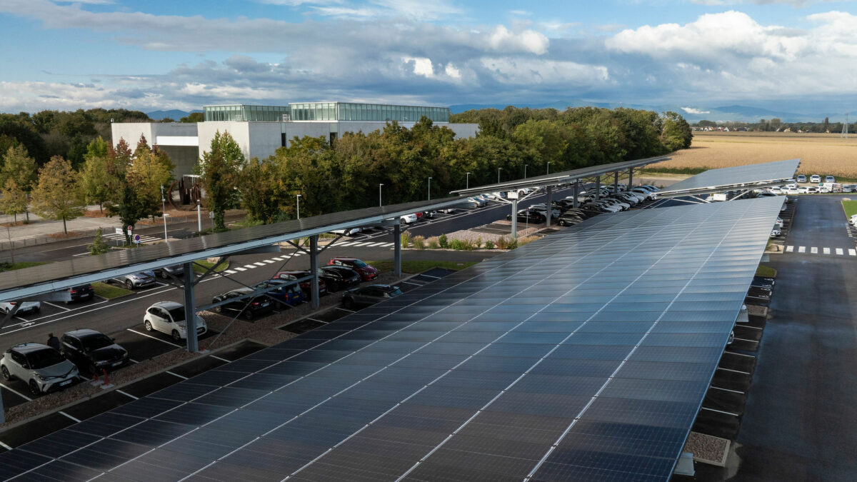 découvrez comment les panneaux solaires peuvent transformer notre avenir en offrant une source d'énergie renouvelable, durable et respectueuse de l'environnement. optez pour une solution énergétique innovante qui contribue à la protection de notre planète tout en réduisant vos factures d'électricité.