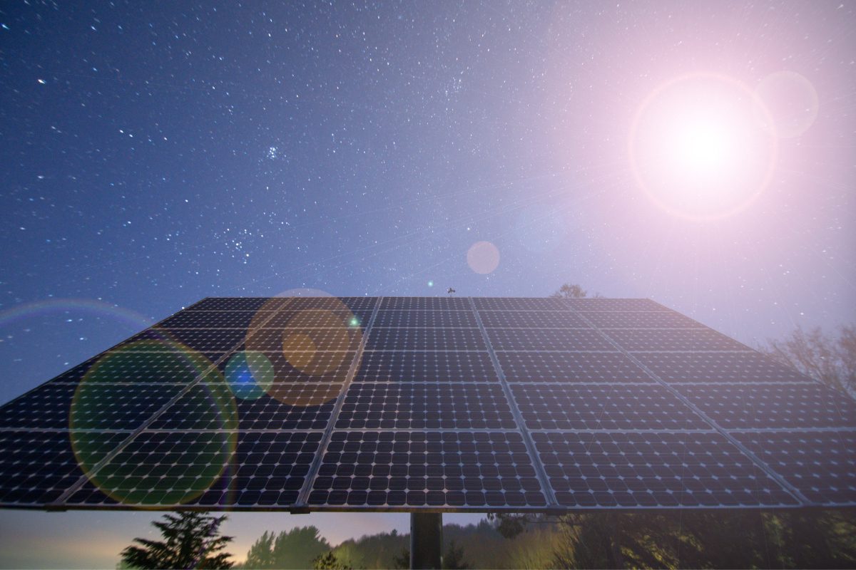 découvrez comment les panneaux solaires fonctionnent même la nuit grâce aux technologies innovantes de stockage d'énergie. optimisez votre consommation énergétique et profitez des bénéfices des énergies renouvelables 24h/24.