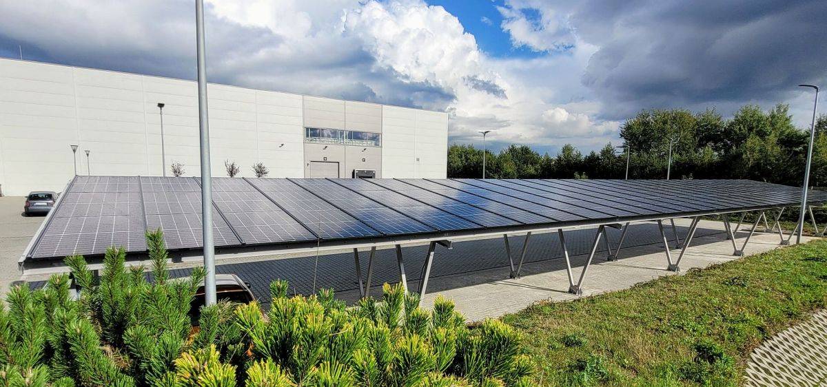 découvrez comment les panneaux solaires ualr peuvent révolutionner vos parties de pétanque en offrant une solution écologique et durable pour alimenter vos équipements. profitez d'un sport convivial tout en préservant notre planète !