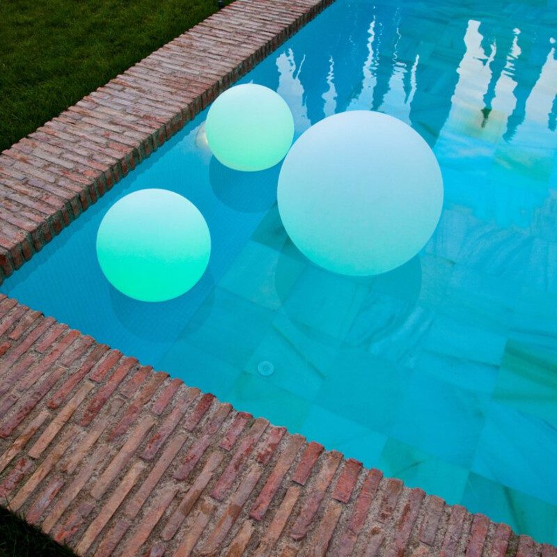 découvrez les avantages de la piscine solaire : une solution écologique et économique pour profiter de baignades agréables tout en réduisant votre empreinte énergétique. transformez votre jardin en un véritable oasis de détente grâce à notre guide complet sur les piscines solaires.