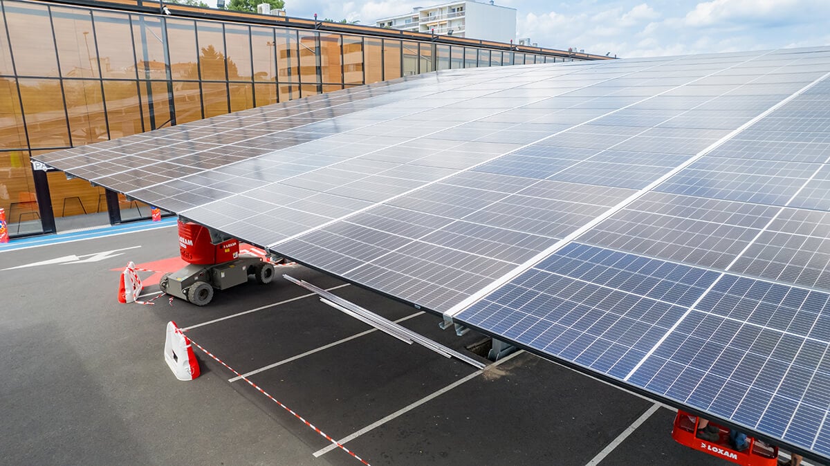 découvrez nos programmes photovoltaïques innovants qui vous permettent de produire votre propre énergie solaire, de réduire vos factures d'électricité et de contribuer à un avenir durable. explorez nos solutions adaptées à vos besoins et bénéficiez d'un accompagnement personnalisé tout au long de votre projet.