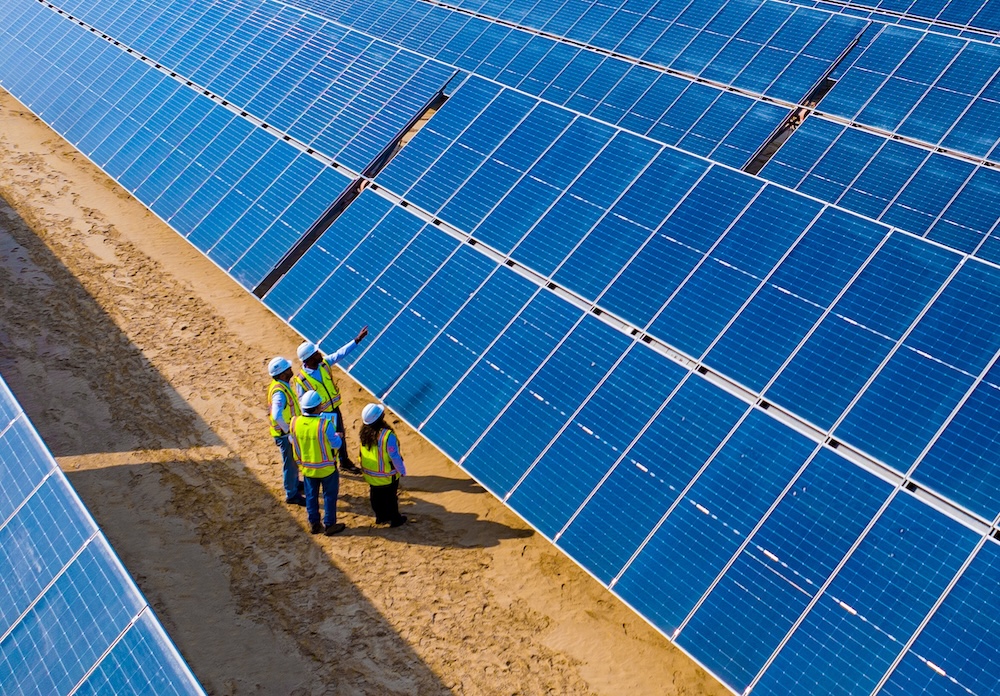 découvrez les projets photovoltaïques majeurs à travers le monde, leur impact sur l'énergie renouvelable et les initiatives innovantes qui transforment notre manière de produire et consommer de l'électricité.