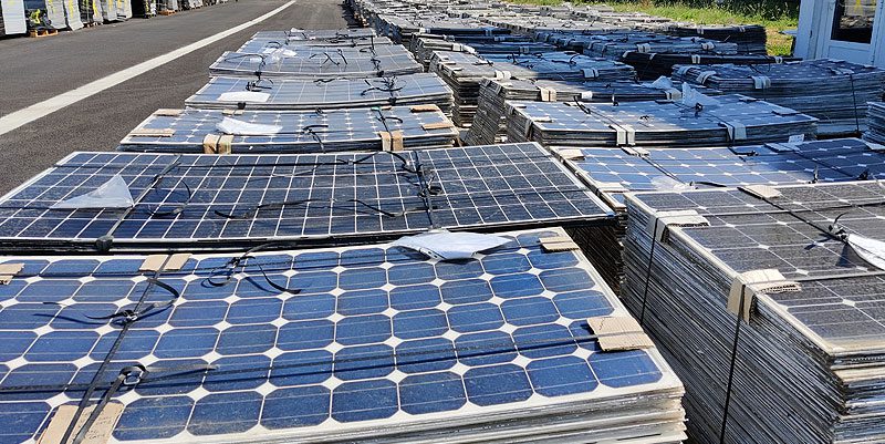 découvrez comment le recyclage des panneaux solaires contribue à une énergie durable et préserve l'environnement. apprenez les étapes du processus de recyclage et les bénéfices écologiques de cette pratique essentielle.
