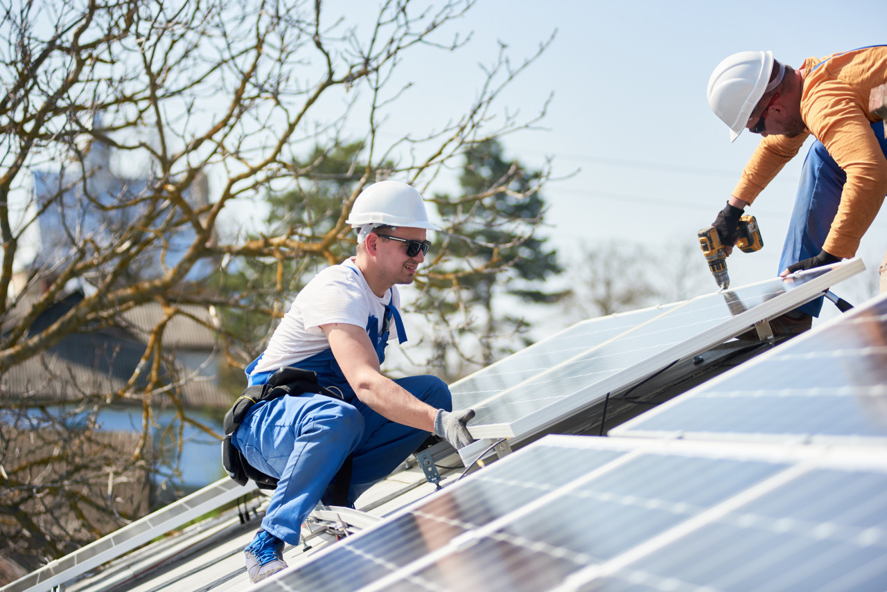 découvrez les différentes aides et subventions pour l'installation de panneaux solaires en france. profitez des avantages financiers et des solutions écologiques pour réduire votre facture d'énergie tout en contribuant à la transition énergétique.