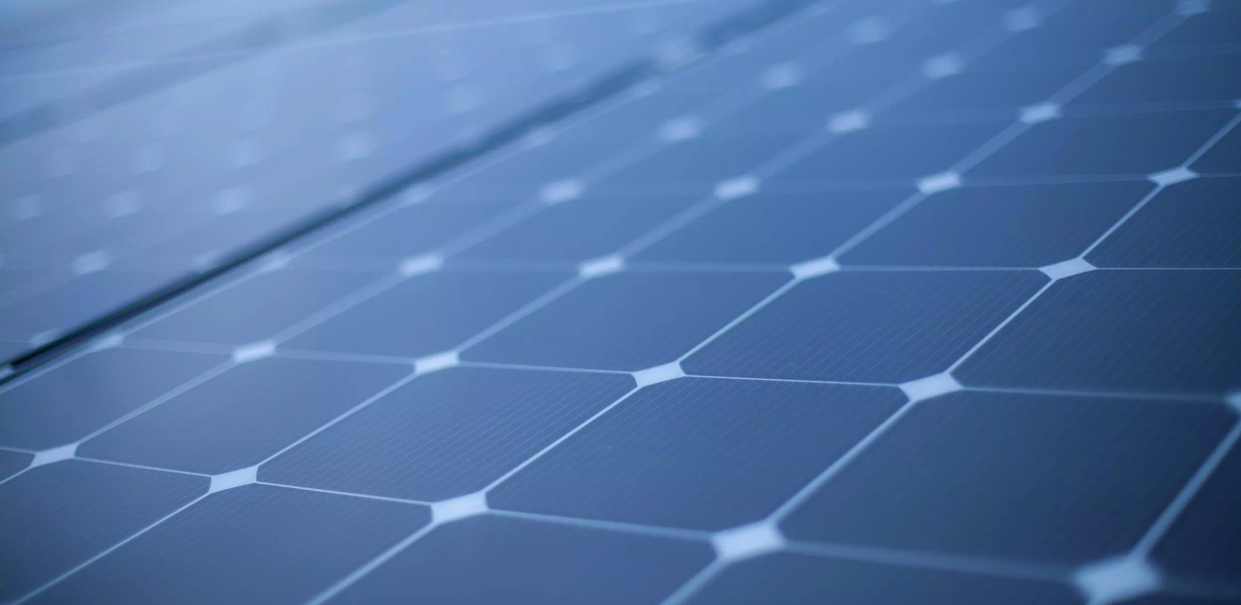 découvrez l'autoconsommation photovoltaïque, une solution durable pour réduire vos factures d'énergie. apprenez comment produire votre propre électricité grâce à des panneaux solaires, tout en contribuant à la protection de l'environnement. optimisez votre consommation et transformez votre maison en un espace éco-responsable.