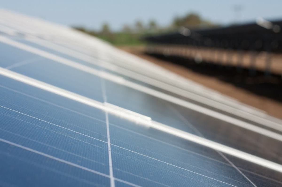 découvrez les avantages des panneaux solaires monocristallins, offrant une efficacité énergétique supérieure, une durée de vie prolongée et un design moderne pour optimiser vos économies d'énergie tout en préservant l'environnement.
