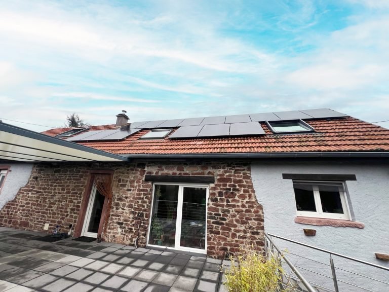 découvrez les avantages des panneaux solaires viessmann, une solution innovante et écologique pour réduire vos factures d'énergie, augmenter la valeur de votre maison et contribuer à la préservation de l'environnement. optez pour une énergie renouvelable fiable et performante avec viessmann.
