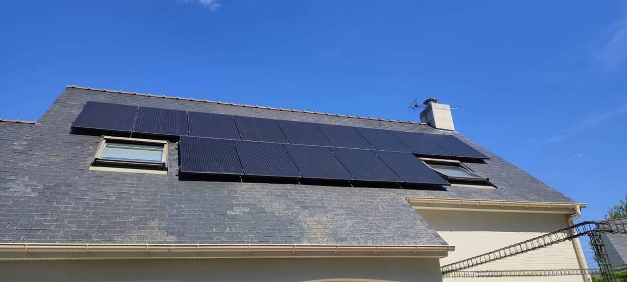 découvrez tout sur les clichés photovoltaïques : des images illustrant l'énergie solaire à travers des panneaux solaires, leurs avantages, leur impact environnemental et les innovations dans le domaine. informez-vous sur cette source d'énergie renouvelable incontournable pour un avenir durable.