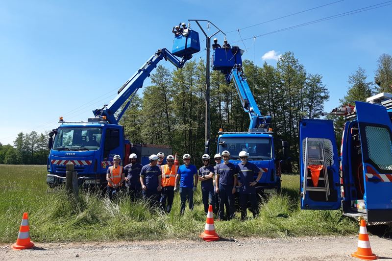vous souhaitez contacter enedis pour des questions sur l'électricité, les coupures de courant ou votre compteur connecté ? découvrez les différentes méthodes pour atteindre leur service client et obtenez rapidement l'assistance dont vous avez besoin.