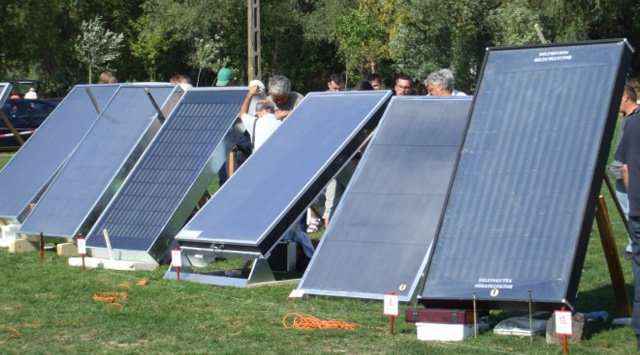 découvrez notre guide complet sur les panneaux solaires thermiques : fonctionnement, avantages, installation et conseils pratiques pour optimiser votre consommation d'énergie et réduire vos factures. transformez l'énergie solaire en chaleur pour votre maison!
