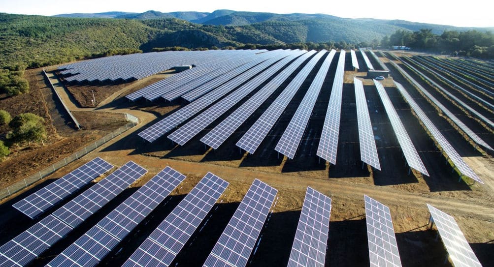 découvrez les panneaux photovoltaïques sol, une solution écologique et efficace pour produire votre propre électricité à partir de l'énergie solaire. optimisez votre consommation énergétique tout en contribuant à la protection de l'environnement.