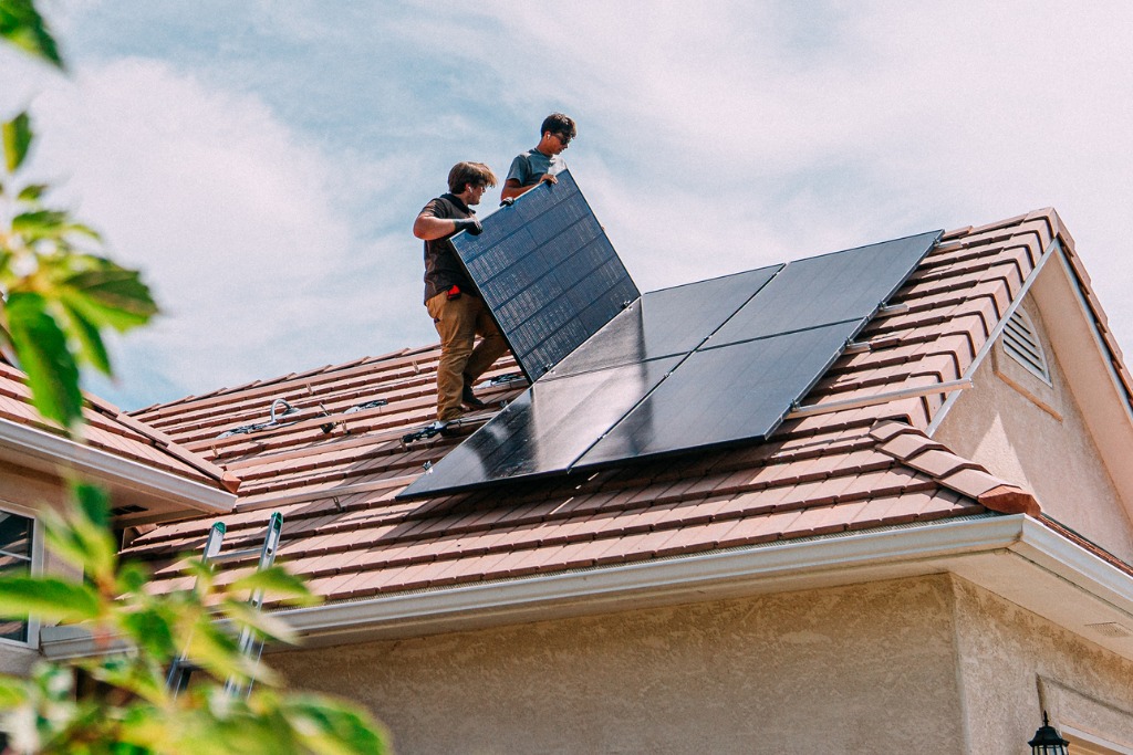 découvrez les panneaux solaires rentables à bruxelles et transformez votre consommation d'énergie. profitez d'une solution durable qui réduit vos factures et contribue à un avenir écologique.