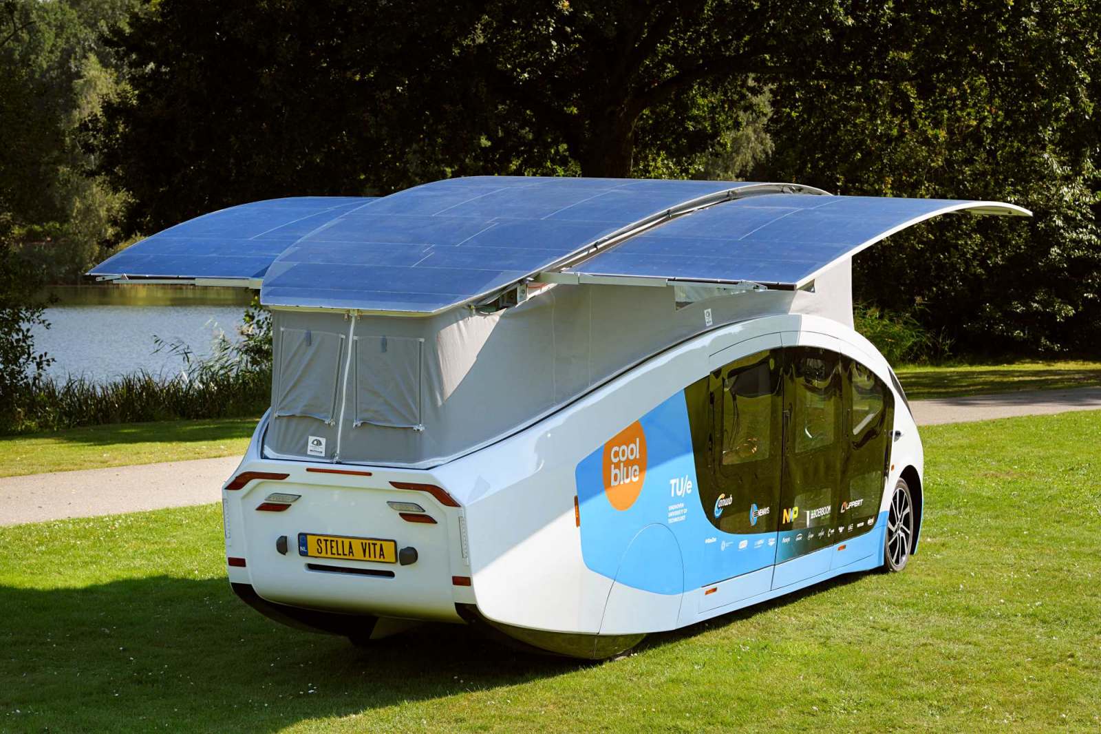 découvrez comment les panneaux solaires pour vans peuvent transformer vos aventures en plein air. optimisez votre autonomie énergétique tout en réduisant votre empreinte carbone. explorez les avantages de l'énergie solaire sur la route!