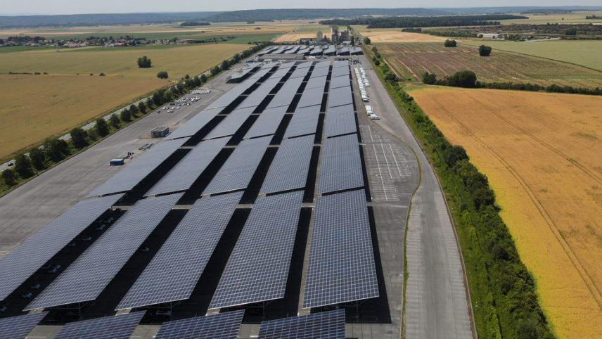 découvrez les panneaux solaires d'engie, une solution énergétique durable et performante pour réduire votre facture d'électricité et contribuer à la transition énergétique. profitez d'une installation clé en main et d'un accompagnement personnalisé pour maximiser votre investissement solaire.