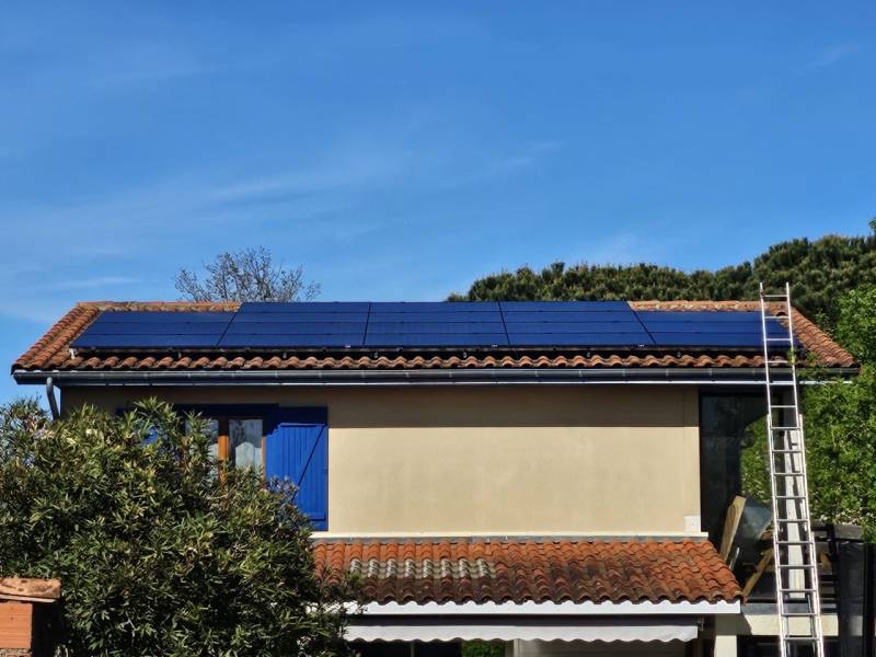 découvrez le coût d'installation d'un système solaire de 6 kwc, incluant les frais de matériel, main-d'œuvre et les éventuelles aides financières disponibles. informez-vous sur les avantages économiques et environnementaux de cette installation.