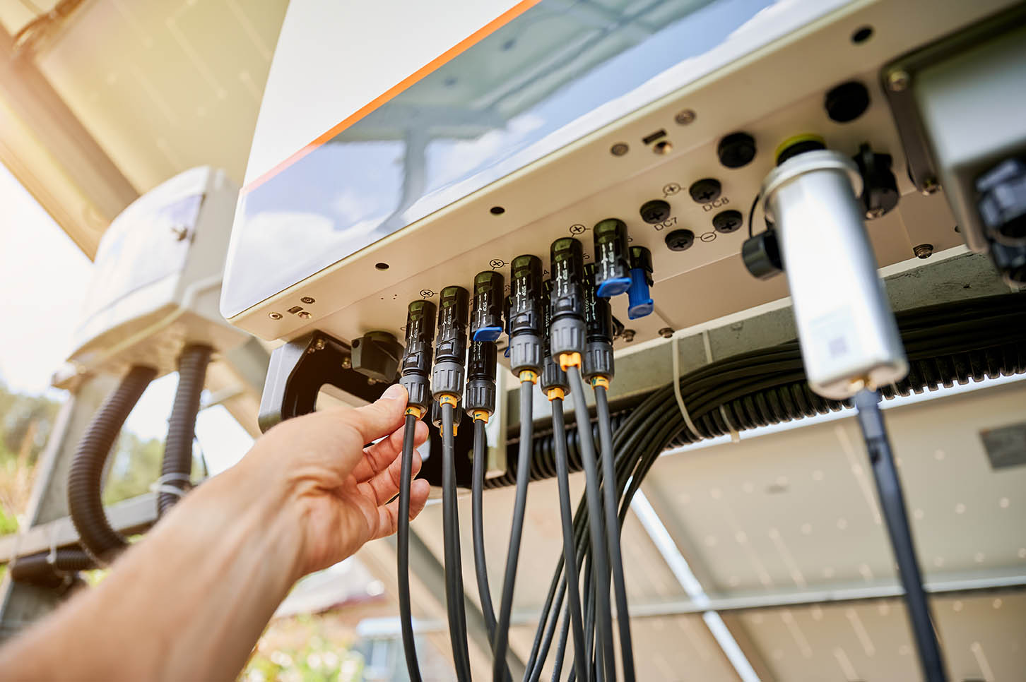 découvrez les prix compétitifs des onduleurs photovoltaïques. comparez les modèles, leurs caractéristiques et trouvez l'option qui convient le mieux à vos besoins énergétiques. optimisez votre investissement dans l'énergie solaire dès aujourd'hui!