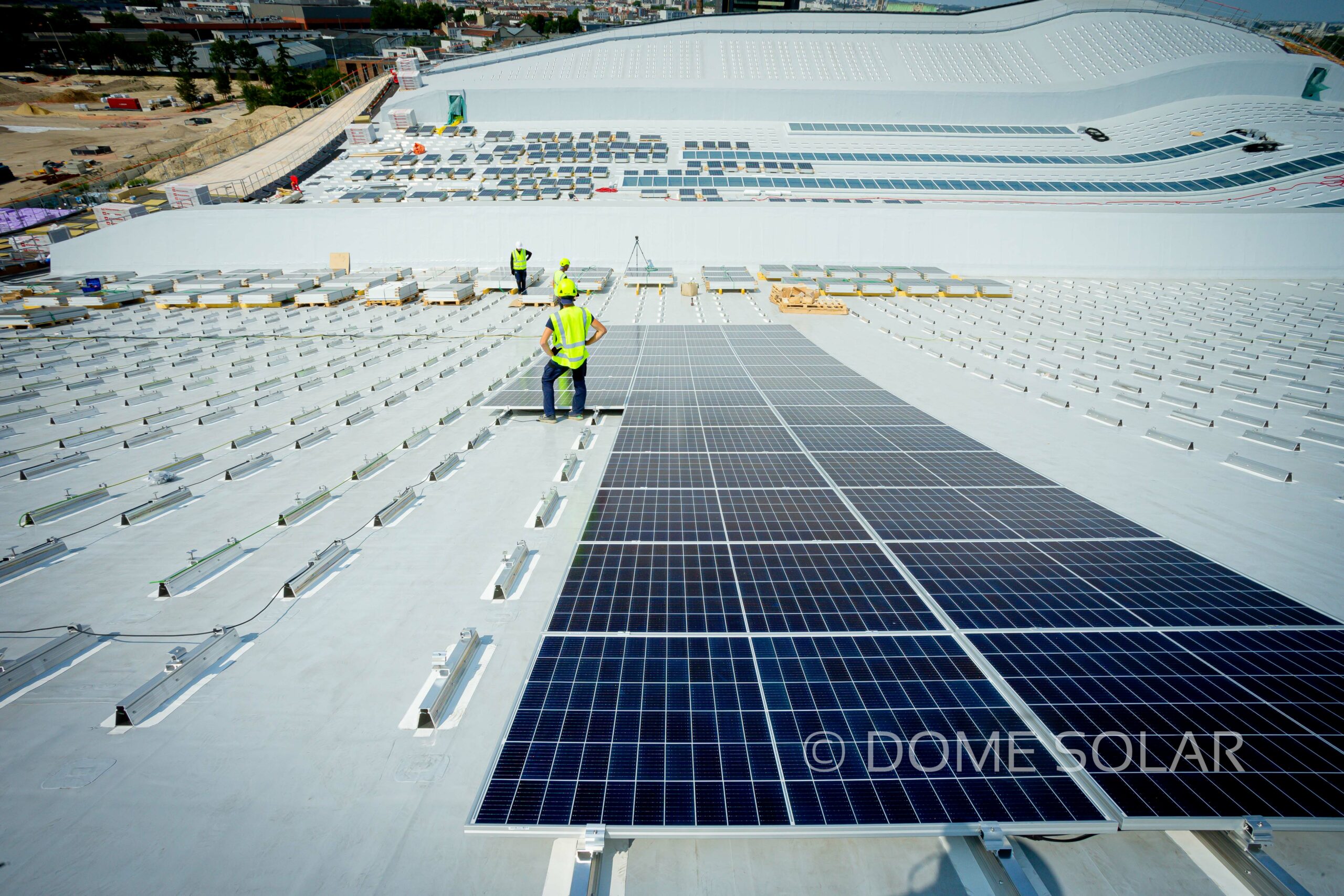 découvrez l'usine photowatt à bourgoin-jallieu, un leader de l'énergie solaire, spécialisée dans la fabrication de panneaux photovoltaïques. explorez nos innovations technologiques et notre engagement pour un avenir durable.