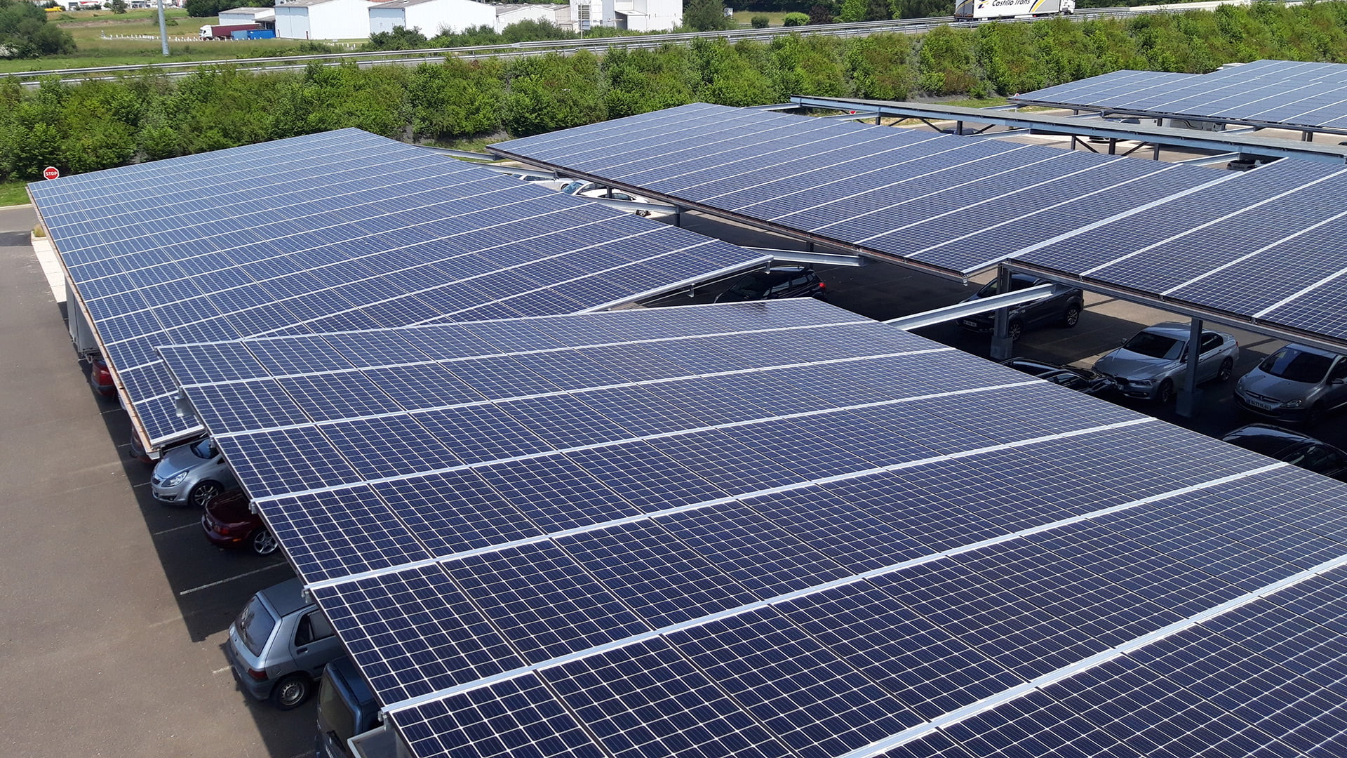 découvrez l'autoconsommation solaire, une solution énergétique durable qui vous permet de produire et d'utiliser votre propre électricité grâce à l'énergie solaire. optimisez vos factures d'électricité tout en contribuant à la protection de l'environnement.