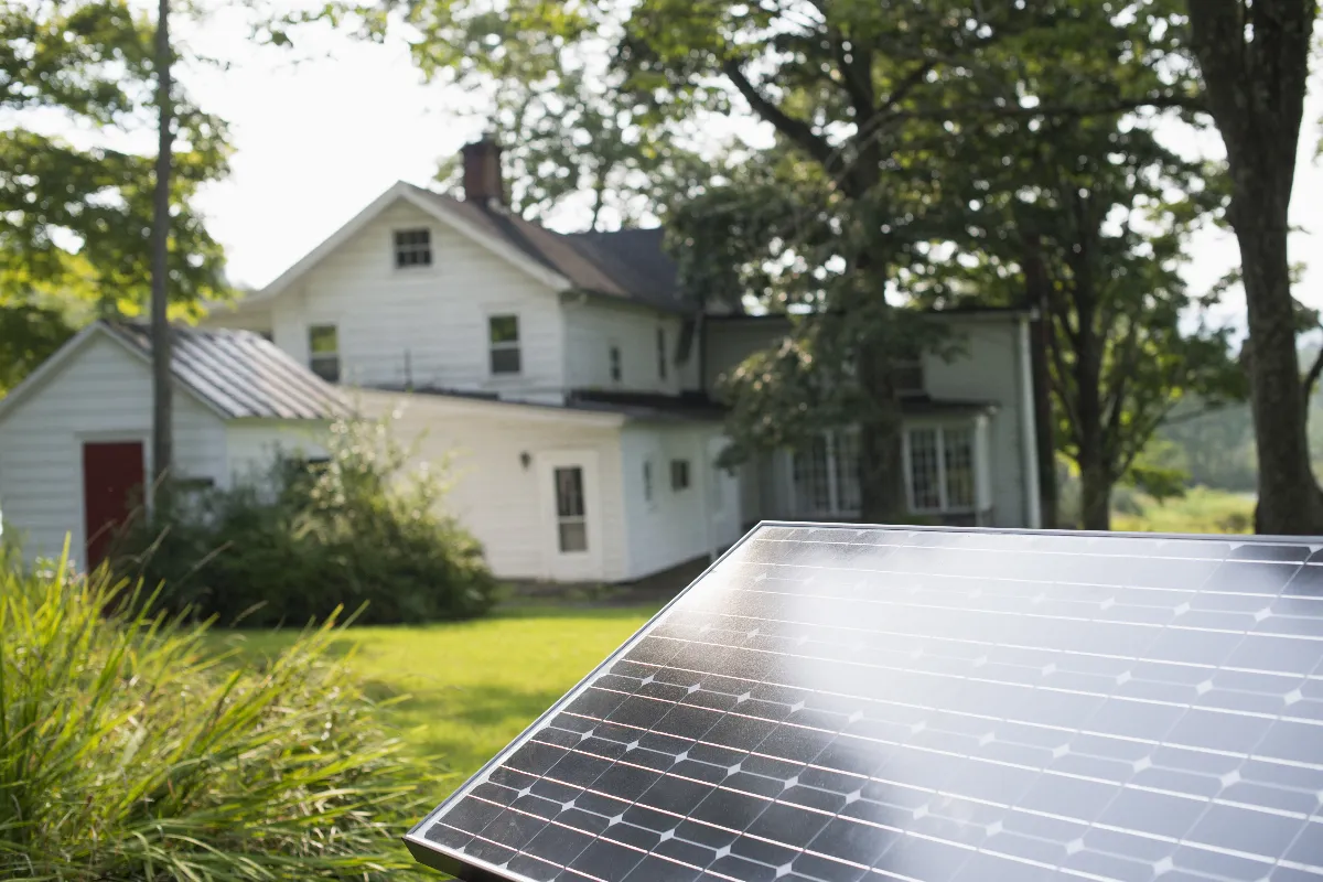 découvrez tout ce qu'il faut savoir sur les autorisations nécessaires pour l'installation de panneaux solaires en france. informez-vous sur les démarches administratives, les réglementations locales et les aides disponibles pour optimiser votre projet d'énergie solaire.