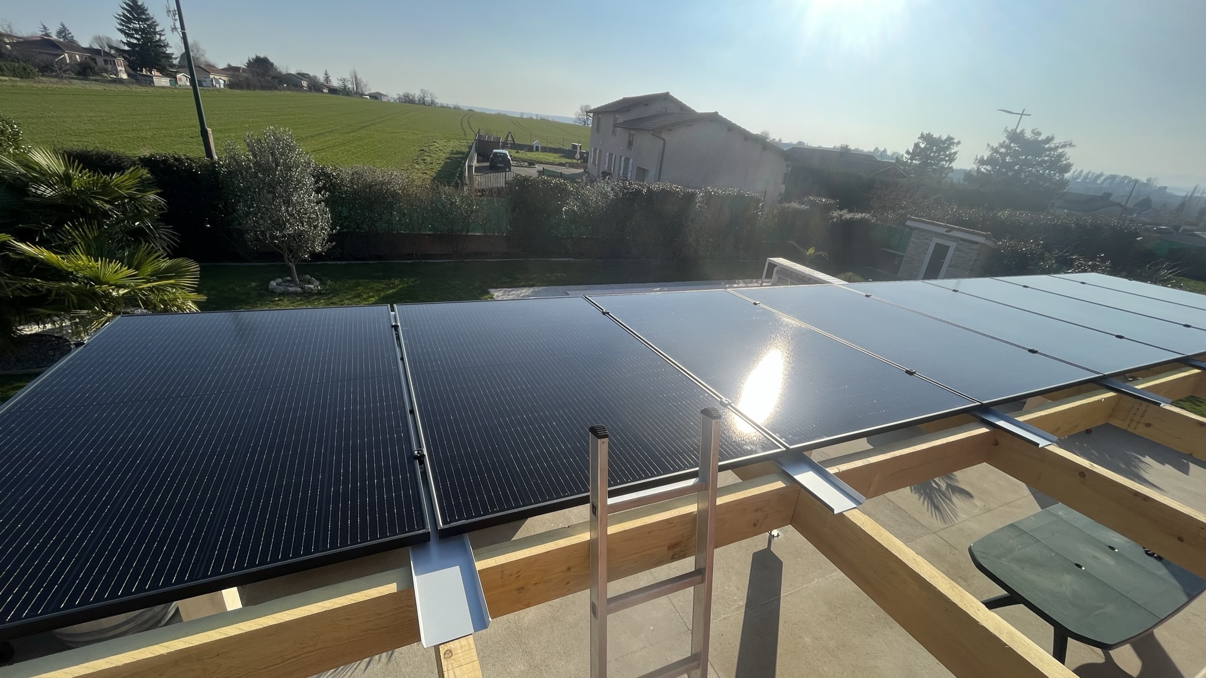 découvrez les nombreux avantages du forum photovol, un espace d'échange unique dédié à l'énergie solaire. partagez vos expériences, accédez à des conseils d'experts et restez informé sur les dernières innovations dans le domaine du photovoltaïque. rejoignez une communauté passionnée et boostez vos projets d'énergie renouvelable !