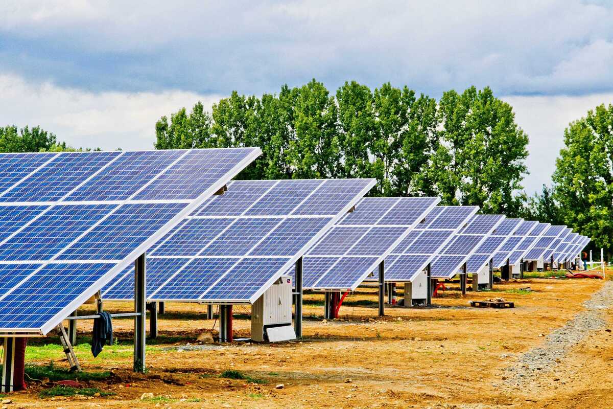 découvrez comment les panneaux photovoltaïques transforment l'avenir des villes en offrant des solutions d'énergie renouvelable durables, améliorant l'efficacité énergétique et réduisant l'empreinte carbone. plongez dans les innovations et les bénéfices de cette technologie pour un urbanisme écoresponsable.