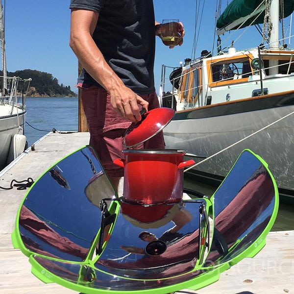 découvrez le barbecue solaire écolo, l'alliance parfaite entre plaisir de cuisiner en plein air et respect de l'environnement. profitez d'une cuisson saine et économique grâce à l'énergie solaire, tout en réduisant votre empreinte carbone. idéal pour des moments conviviaux en famille ou entre amis, il transforme la chaleur du soleil en délicieuses grillades. adoptez une nouvelle manière de savourer vos repas en toute conscience écologique !