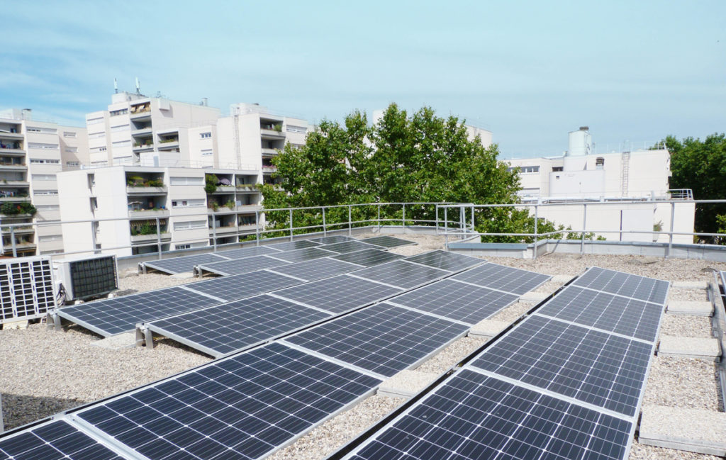 découvrez comment optimiser l'énergie de votre appartement avec nos batteries solaires. profitez d'une solution écologique et économique pour alimenter vos appareils tout en réduisant votre empreinte carbone. transformez votre espace de vie en un foyer durable grâce à nos conseils et recommandations sur les meilleures batteries solaires adaptées à votre habitation.