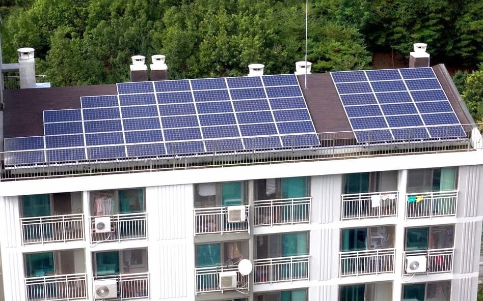 découvrez les bénéfices économiques des panneaux photovoltaïques : réduction des factures d'électricité, valorisation de votre bien immobilier, aides et subventions disponibles, ainsi que les avantages financiers d'une énergie propre. investissez dans l'avenir et réalisez des économies durables grâce à l'énergie solaire.