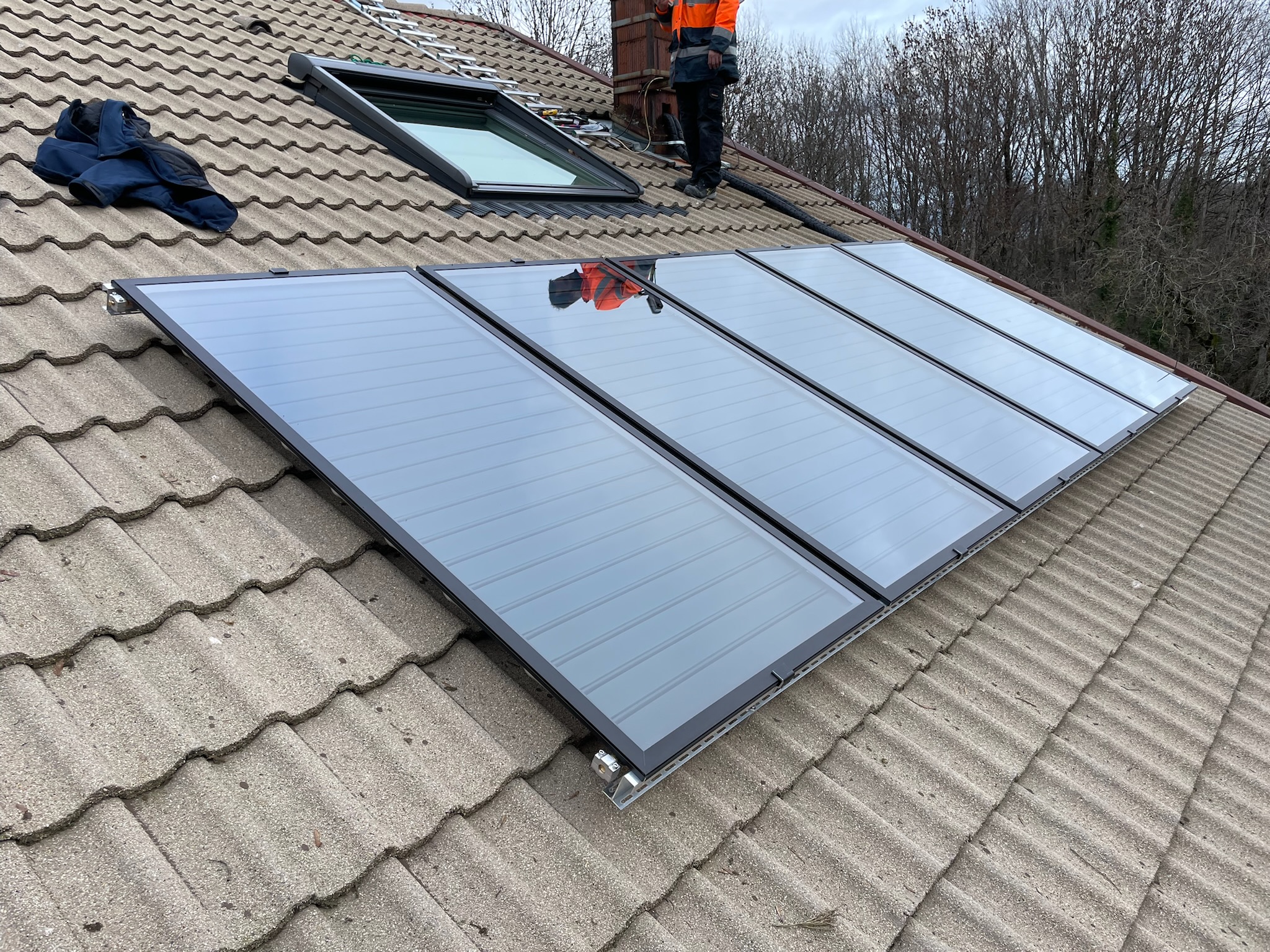 découvrez notre capteur solaire économique, conçu pour maximiser votre énergie solaire tout en réduisant vos coûts. profitez d'une solution durable et performante pour un avenir plus vert.