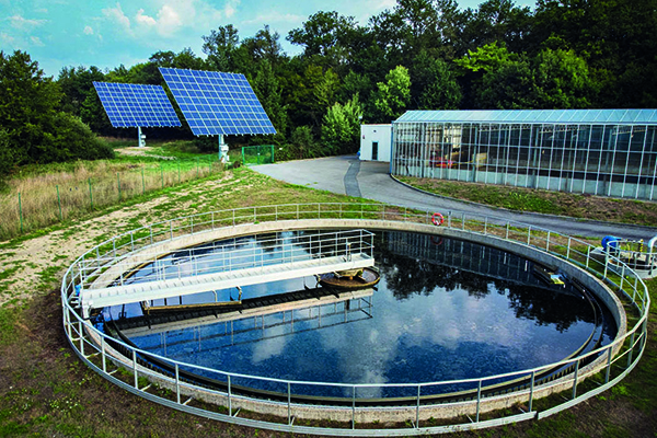 découvrez les chiffres clés du secteur photovoltaïque : données sur la production d'énergie, croissance du marché, avantages écologiques et économiques, ainsi que les tendances actuelles et futures. informez-vous sur l'impact des panneaux solaires pour un avenir durable.