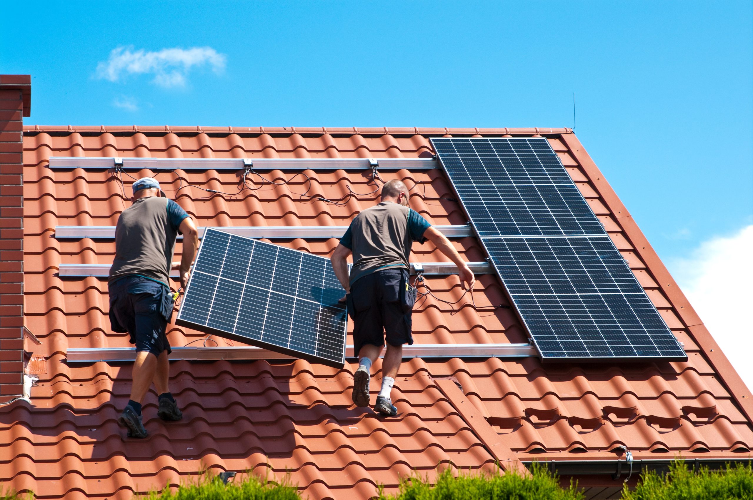découvrez comment choisir un installateur photovoltaïque compétent pour garantir l'optimisation de votre installation solaire. comparez les offres, vérifiez les certifications et assurez-vous d'un service de qualité qui répond à vos besoins énergétiques.