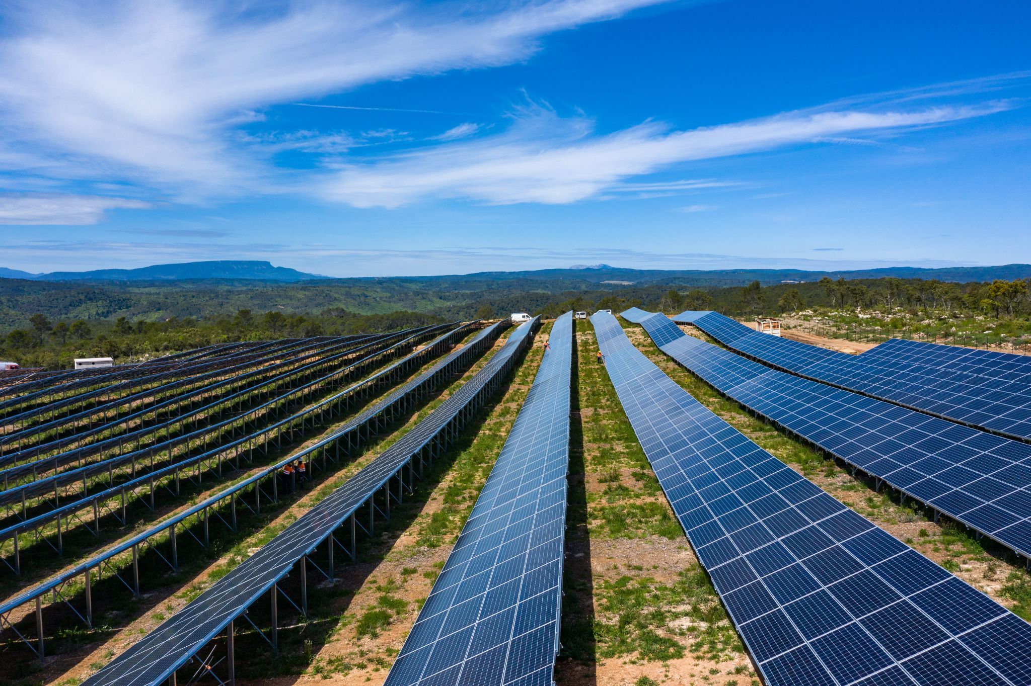 découvrez les défis photovoltaïques en france : innovations technologiques, politiques énergétiques et enjeux environnementaux au cœur de la transition énergétique. explorez les solutions pour surmonter les obstacles et favoriser le développement de l'énergie solaire dans l'hexagone.