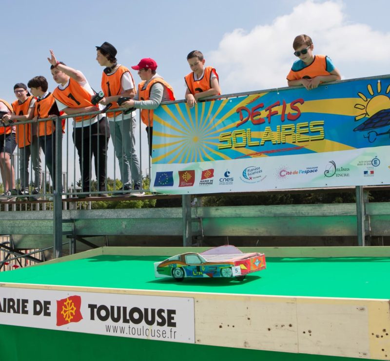 découvrez les principaux défis photovoltaïques qui impactent le développement et l'adoption des énergies solaires. explorez les innovations technologiques, les obstacles réglementaires et les solutions durables pour surmonter ces enjeux et favoriser un avenir énergétique propre.