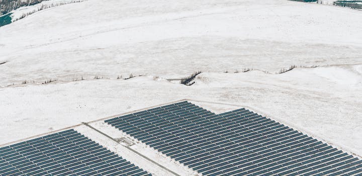 découvrez comment maximiser l'efficacité hivernale de vos panneaux solaires. apprenez des astuces et des techniques pour optimiser la production d'énergie, même pendant les mois froids, et assurez-vous que votre installation solaire fonctionne à son meilleur tout au long de l'hiver.