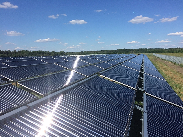 découvrez les avantages de l'énergie solaire thermique pour chauffer votre eau et votre habitat. profitez d'une solution écologique et économique, réduisez votre empreinte carbone et faites des économies sur vos factures d'énergie. adoptez l'énergie solaire thermique dès aujourd'hui !