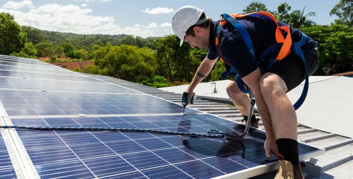 découvrez notre guide complet pour l'installation de panneaux solaires. suivez des étapes claires et simples pour optimiser l'énergie renouvelable chez vous. transformez votre maison en un éco-habitat tout en réduisant vos factures d'électricité.