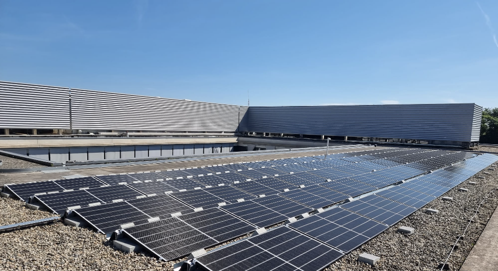 découvrez notre guide complet sur les panneaux solaires : installation, avantages, coûts et conseils pour choisir le système adapté à vos besoins. optez pour une énergie renouvelable et économisez sur votre facture d'électricité tout en préservant l'environnement.