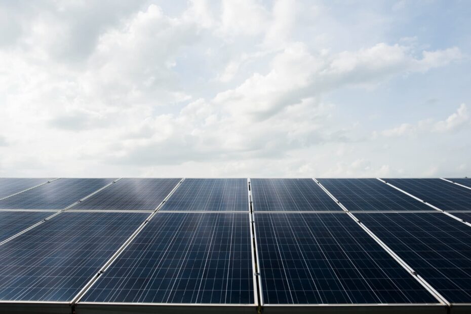 découvrez l'impact des panneaux photovoltaïques sur l'environnement et votre facture d'énergie. apprenez comment cette technologie solaire contribue à la réduction des émissions de co2, à l'indépendance énergétique et aux économies financières, tout en favorisant un avenir durable.