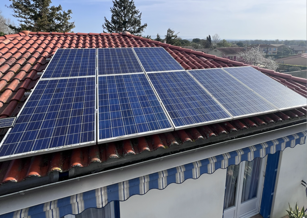 découvrez l'impact des panneaux solaires sur l'environnement et l'économie. explorez les avantages de l'énergie solaire, son rôle dans la réduction des émissions de carbone et son potentiel pour un avenir durable.