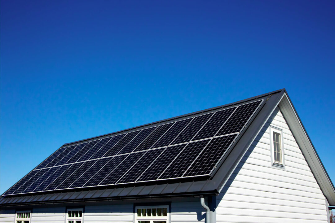découvrez comment investir dans des panneaux solaires pour améliorer votre efficacité énergétique et réduire votre empreinte carbone. profitez d'un guide complet sur les avantages, les coûts et les aides disponibles pour rentabiliser votre investissement.