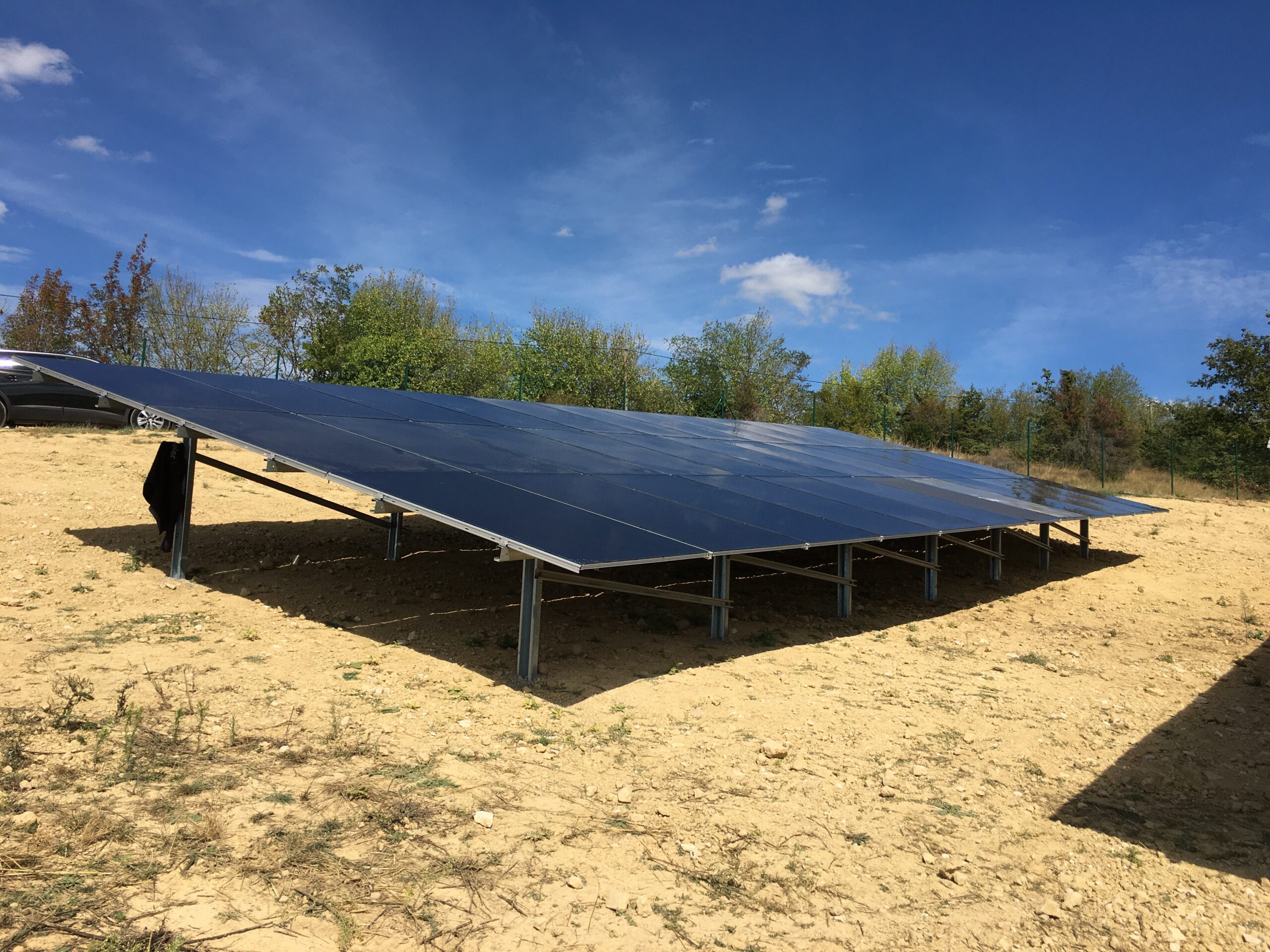 découvrez comment investir dans des panneaux solaires peut transformer votre consommation d'énergie et réduire vos factures. explorez les avantages économiques, écologiques et les options disponibles pour un investissement rentable et durable.