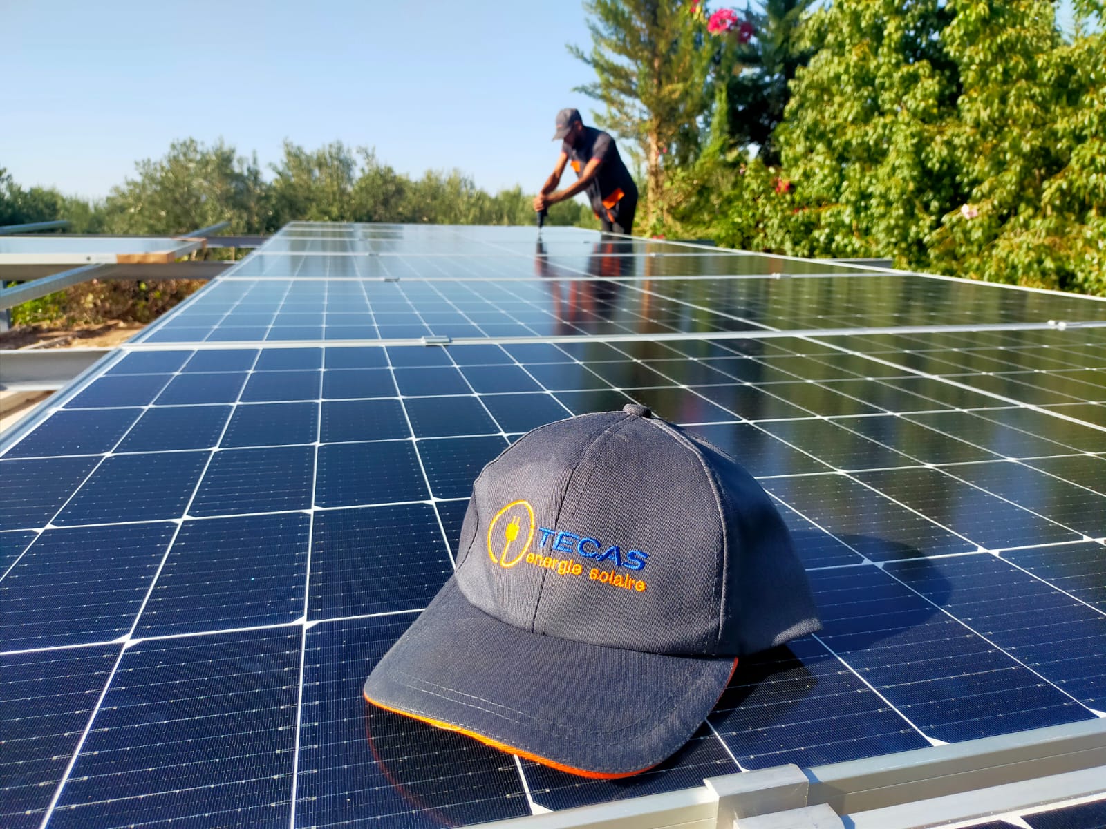 découvrez comment investir dans des panneaux solaires au maroc pour bénéficier d'une énergie renouvelable, réduire vos factures d'électricité et contribuer à la protection de l'environnement. explorez les opportunités et les avantages d'une installation solaire dans ce pays ensoleillé.