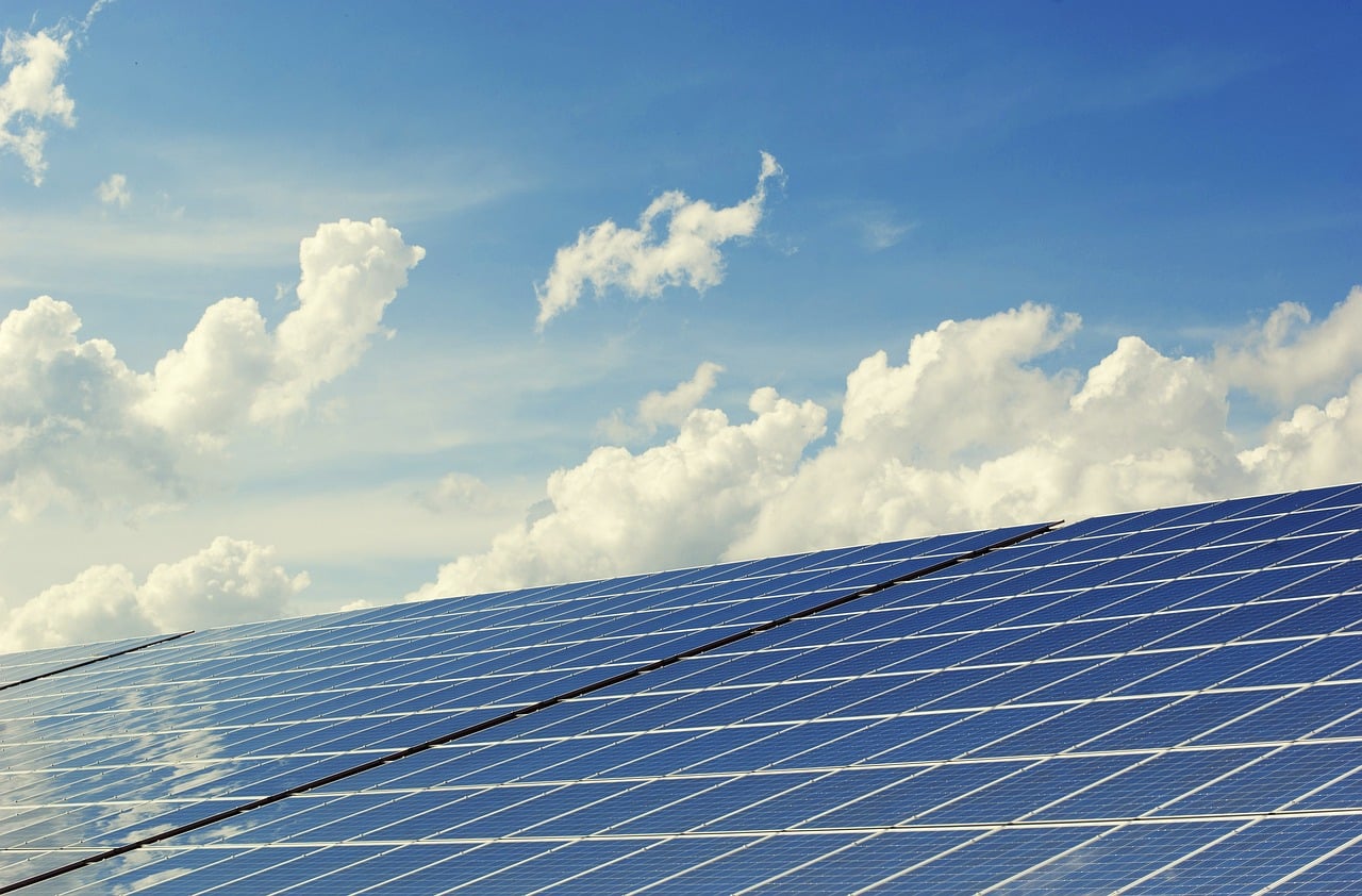 découvrez les opportunités d'investissement solaire et comment exploiter l'énergie renouvelable pour maximiser vos rendements financiers. informez-vous sur les technologies, les avantages fiscaux et les projets rentables qui font de l'énergie solaire un choix d'avenir.